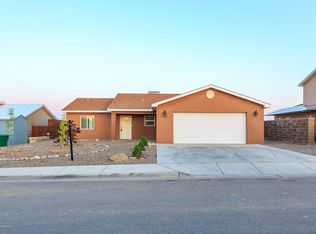 1305 Little Rabbit Dr, Farmington, NM 87401