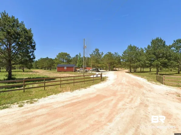 15631 Louis Cooper Rd, Bay Minette, AL 36507