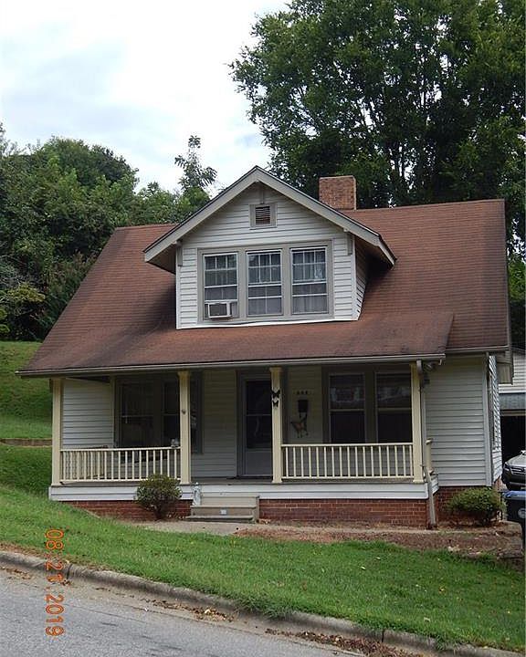 1st image of 608 10th St