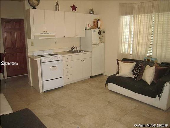 5th image of 744 Euclid Ave #11