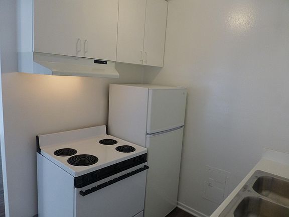 5th image of 501 Venice Blvd APT 22