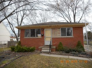 23436 Deziel St, Saint Clair Shores, MI 48082