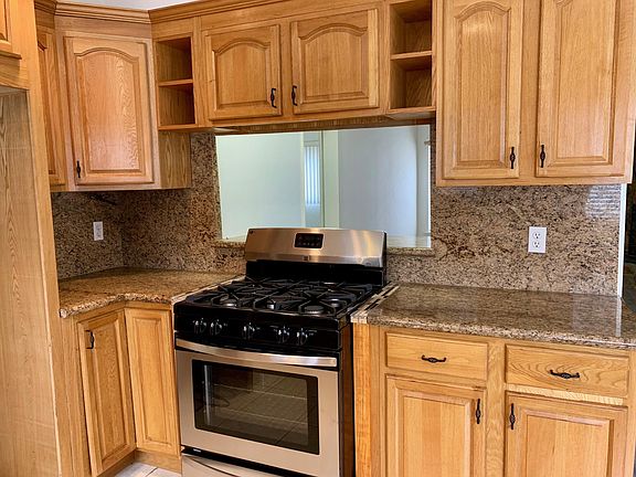 4th image of 4172 W 118th St APT A