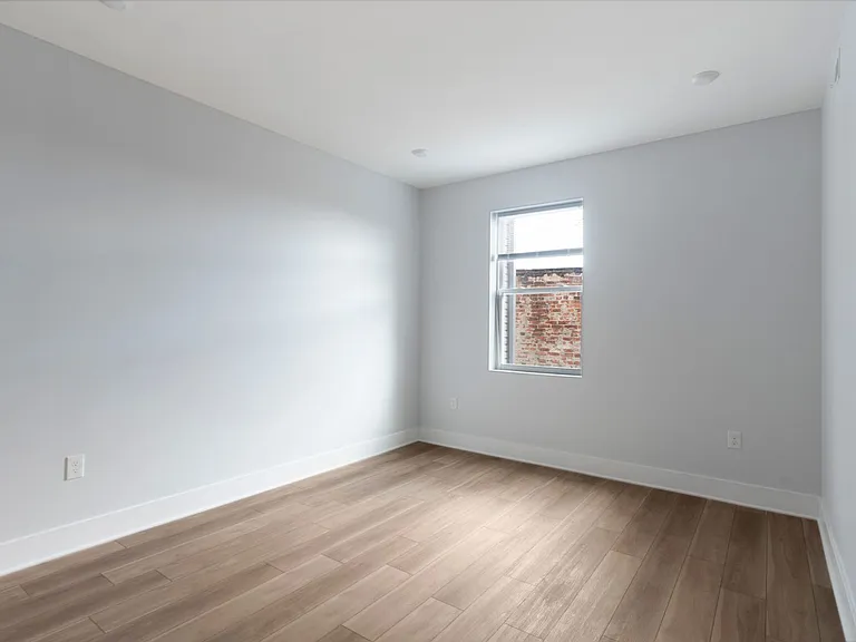 3935-3937 Lancaster Ave — Photo 13