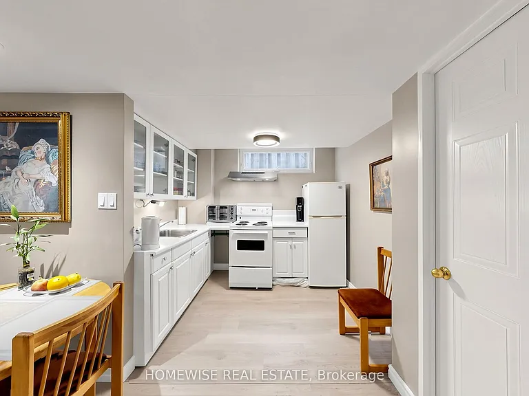 11 Briarcliffe Cres — Photo 42