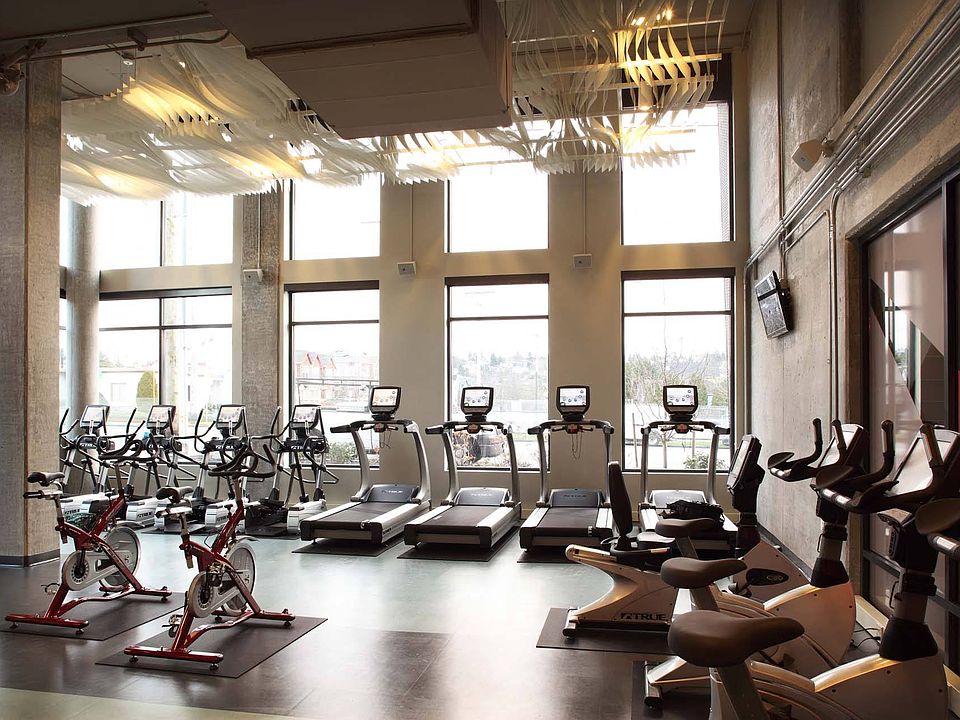 Stay active and energized in the fully equipped fitness center, offering everything you need for a great workout in a modern, spacious environment.