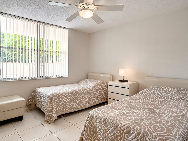 6650 Oriole Blvd #1030 — Photo 27