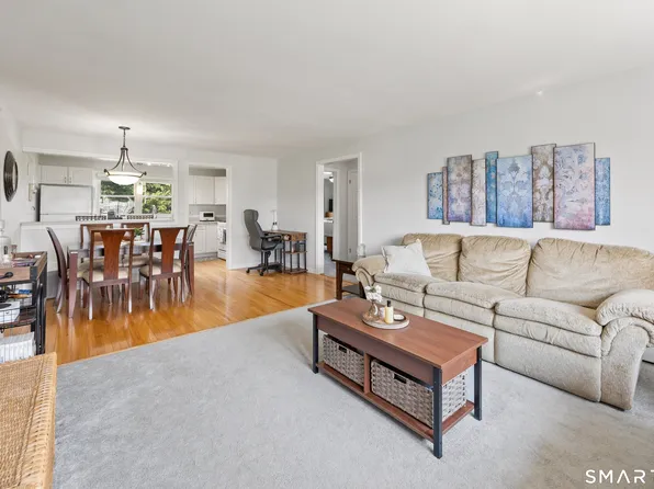 245 Cherry Avenue #D24, Watertown, CT 06795