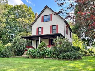 3738 Ellwood Rd, New Castle, PA 16101