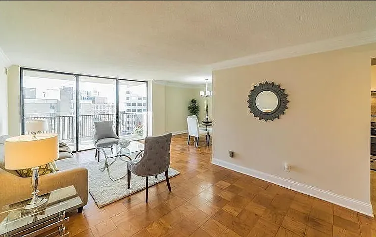4 Monroe St #1108 — Photo 3