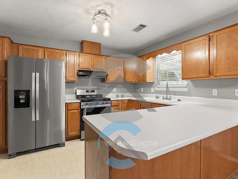 1412 Ivy St — Photo 5