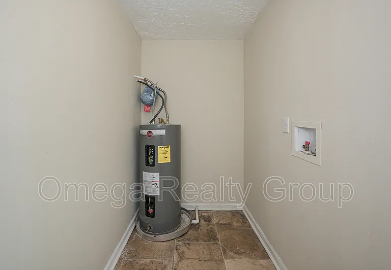 1808 Wilson Dr — Photo 21