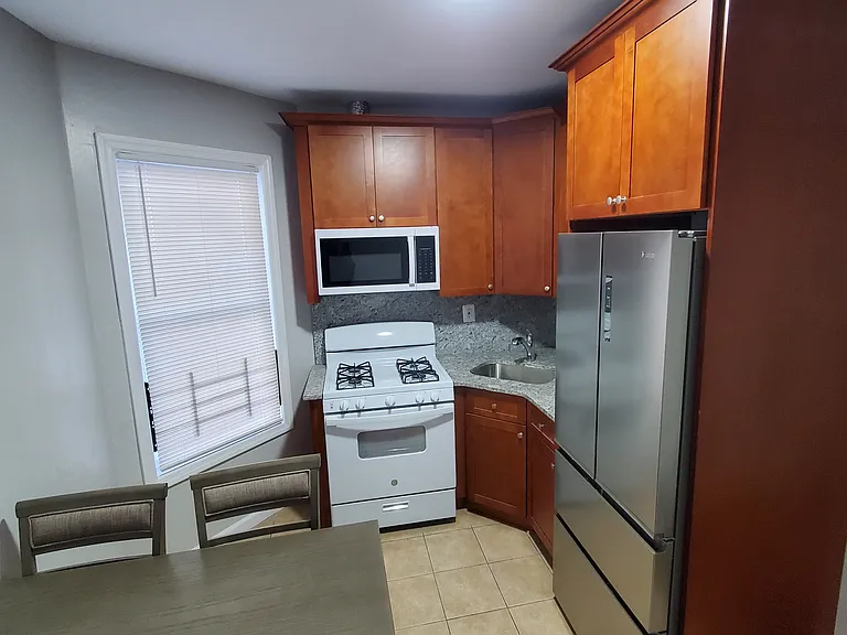 53 Fabyan Pl #1 — Photo 2