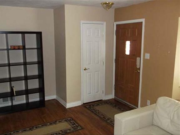 5th image of 3233 E Margie Ave