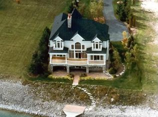 1261 Shores Dr, Petoskey, MI 49770