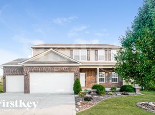 10463 Hunter Crossing Blvd, Indianapolis, IN