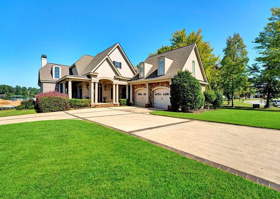 1st image of 119 Gardenia Dr