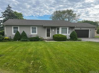 14924 Hough Rd, Allenton, MI 48002