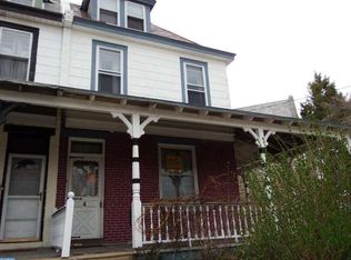 4 S Cedar Ln, Upper Darby, PA 19082