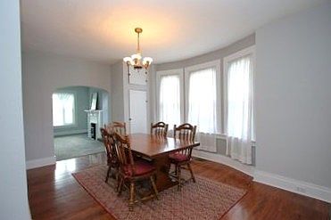 3rd image of 52 Linshaw Ave