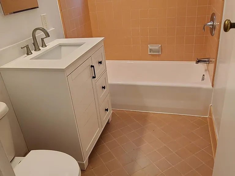 2132 1/2 Griffith Park Blvd — Photo 9