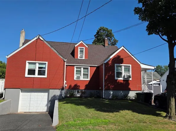 122 Westview Ave, Paramus, NJ 07652