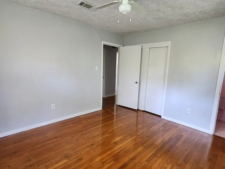 306 N Southland Dr — Photo 5
