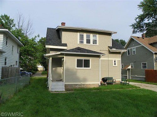 4th image of 741 Harlan Ave NE