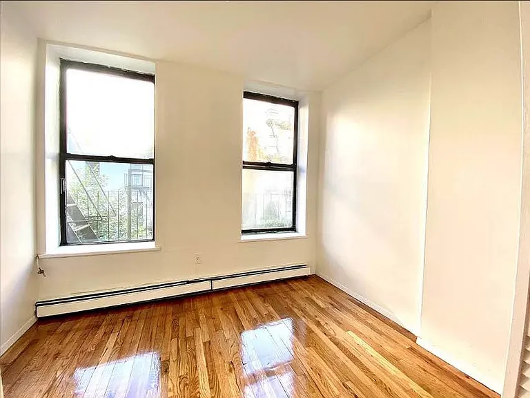 453 W 46th St #3B — Photo 3