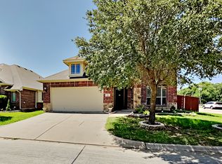 711 Crestridge Cir, Euless, TX 76040