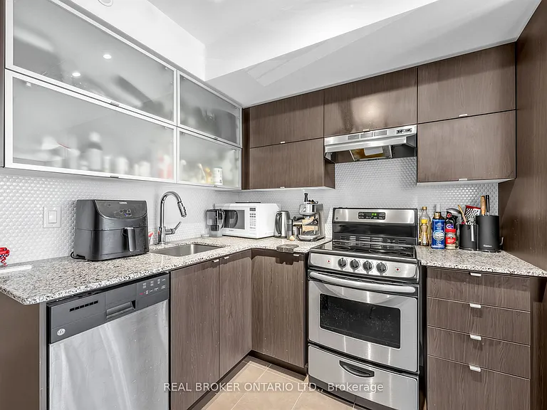 170 Fort York Blvd #407 — Photo 20