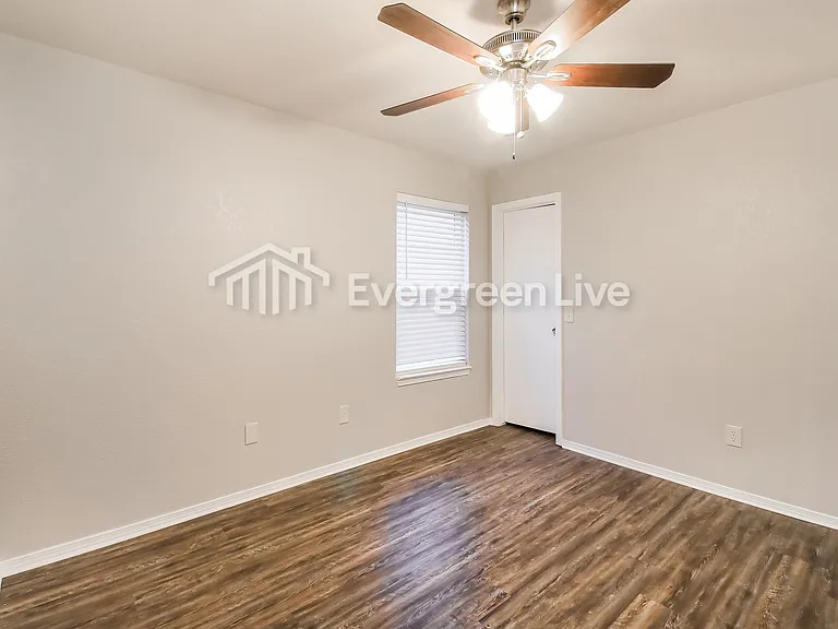 14913 Madder Dr — Photo 12