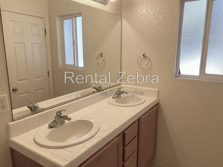 2645 Mira Ct — Photo 15