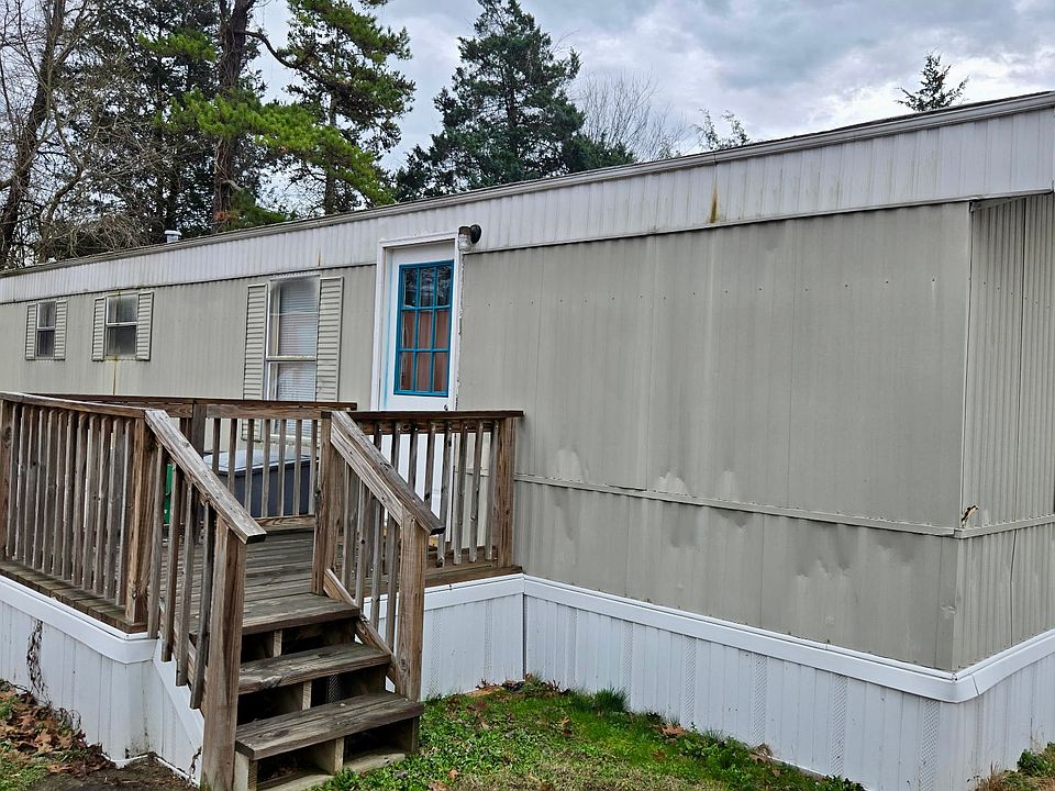1st image of 211 Esplanade St