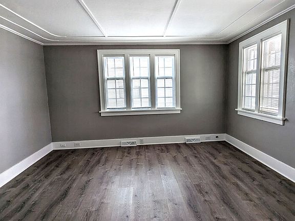 2nd image of 1125 Pennoyer Ave APT 1