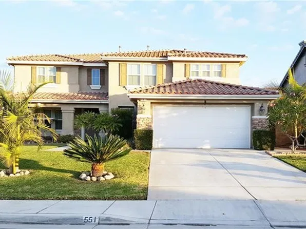 551 Silverhawk Dr, Corona, CA 92879