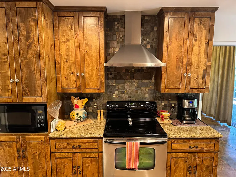 1009 N Villa Nueva Dr — Photo 12