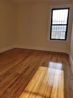 Rented by Hillel Realty Group | media 17