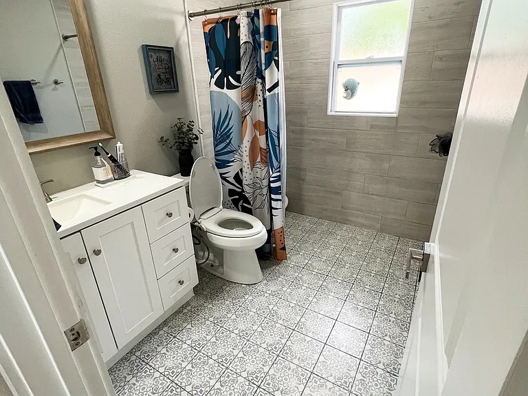 11 S Lakewood Dr — Photo 4