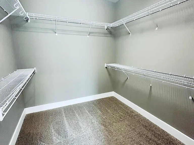 102 Twisted Laurel Ln — Photo 31