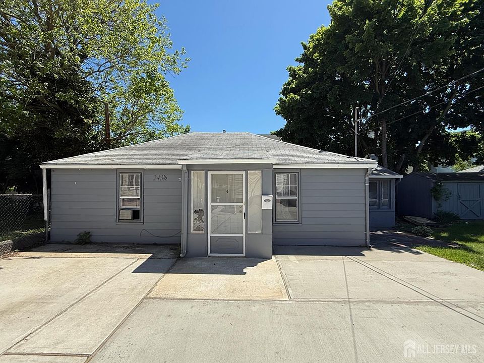 1st image of 243 Augusta St