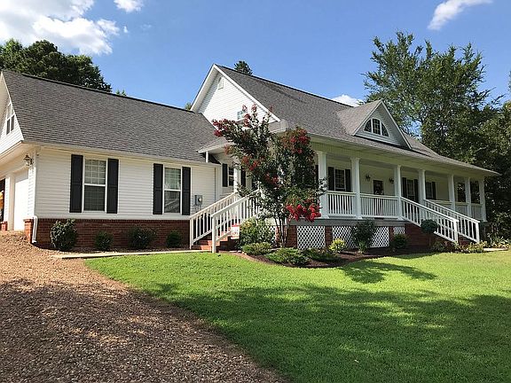 2nd image of 221 Virden Cir