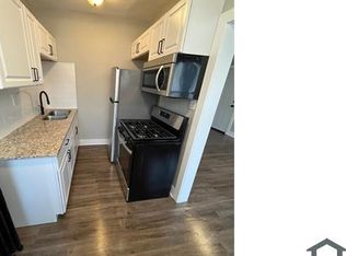 314 E 75th St #3C, Chicago, IL 60619