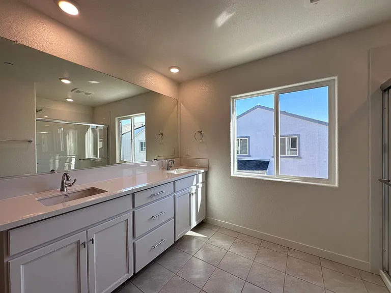 3396 Shaker Way — Photo 36