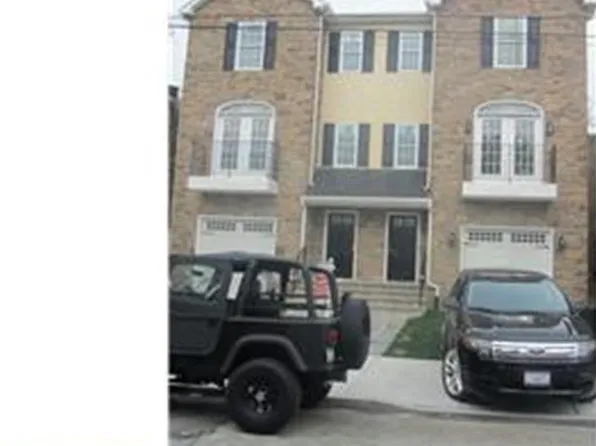 4163-4165 Cresson St, Philadelphia, PA 19127