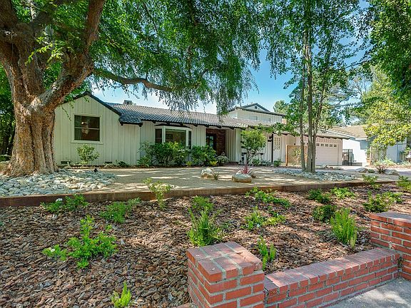 4th image of 1314 El Vago St