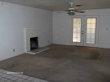3rd image of 2121 Helen Ave