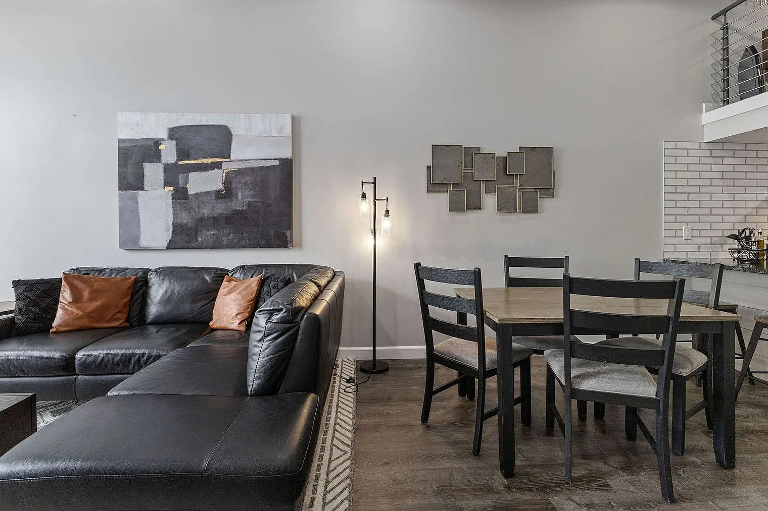 1 bed, 1.0 bath, 495 sqft, $4,294 — Photo 4