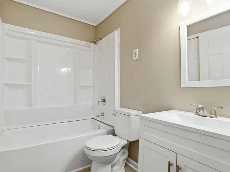 1200 Grady St — Photo 14