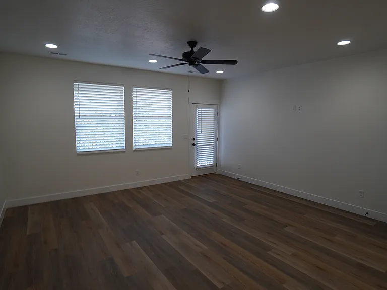 1570 S 150 W — Photo 5